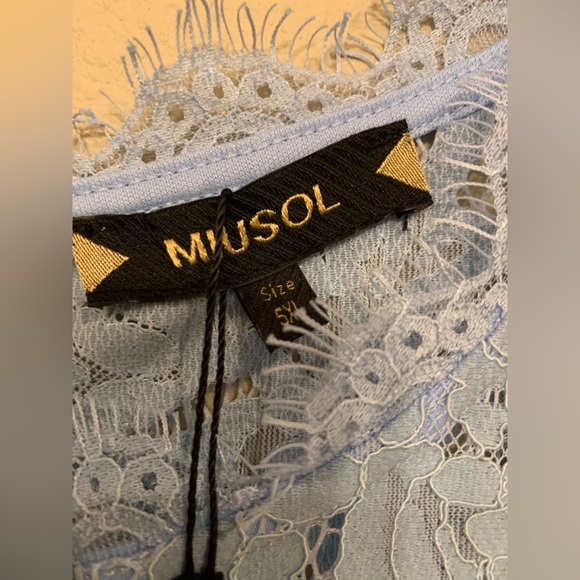 Dress - Picture 3 of 4